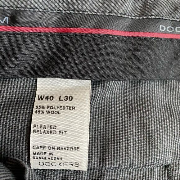 Dockers Pleated Relaxed Fit Gray Dress Pants Wool - Picture 11 of 14
